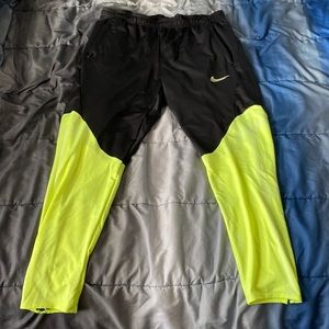 XL Slim-fit Nike Dri-fit Running and training pants